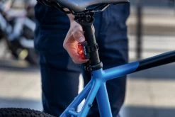 Sigma Infinity Mit Akku Für USB-Ladegerät -Fahrradzubehör Sigma Batterieruecklicht Rueckleuchte Infinity USB Akku 15200 4016224152001b