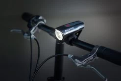 Sigma Aura-60 Mit Akku Für USB-Ladegerät -Fahrradzubehör Sigma Frontleuchte Batterieleuchte LED Akku Aura 60 Lux USB 17700 4016224170004 070 28026d