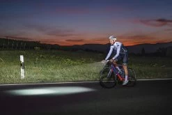 Sigma Aura-80 Und Blaze-Set Mit Akku Für USB-Ladegerät -Fahrradzubehör Sigma Frontleuchte Batterieleuchte LED Akku Aura 80 Lux USB 17800 4016224178001 070 28037j